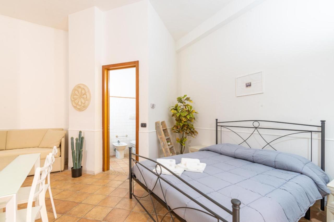 Andrea'S Otel Lecce Dış mekan fotoğraf